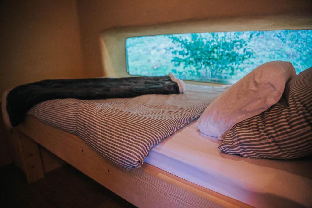 格罗素普捷Sleeping With Bees - Tourist Farm Muha公寓 外观 照片